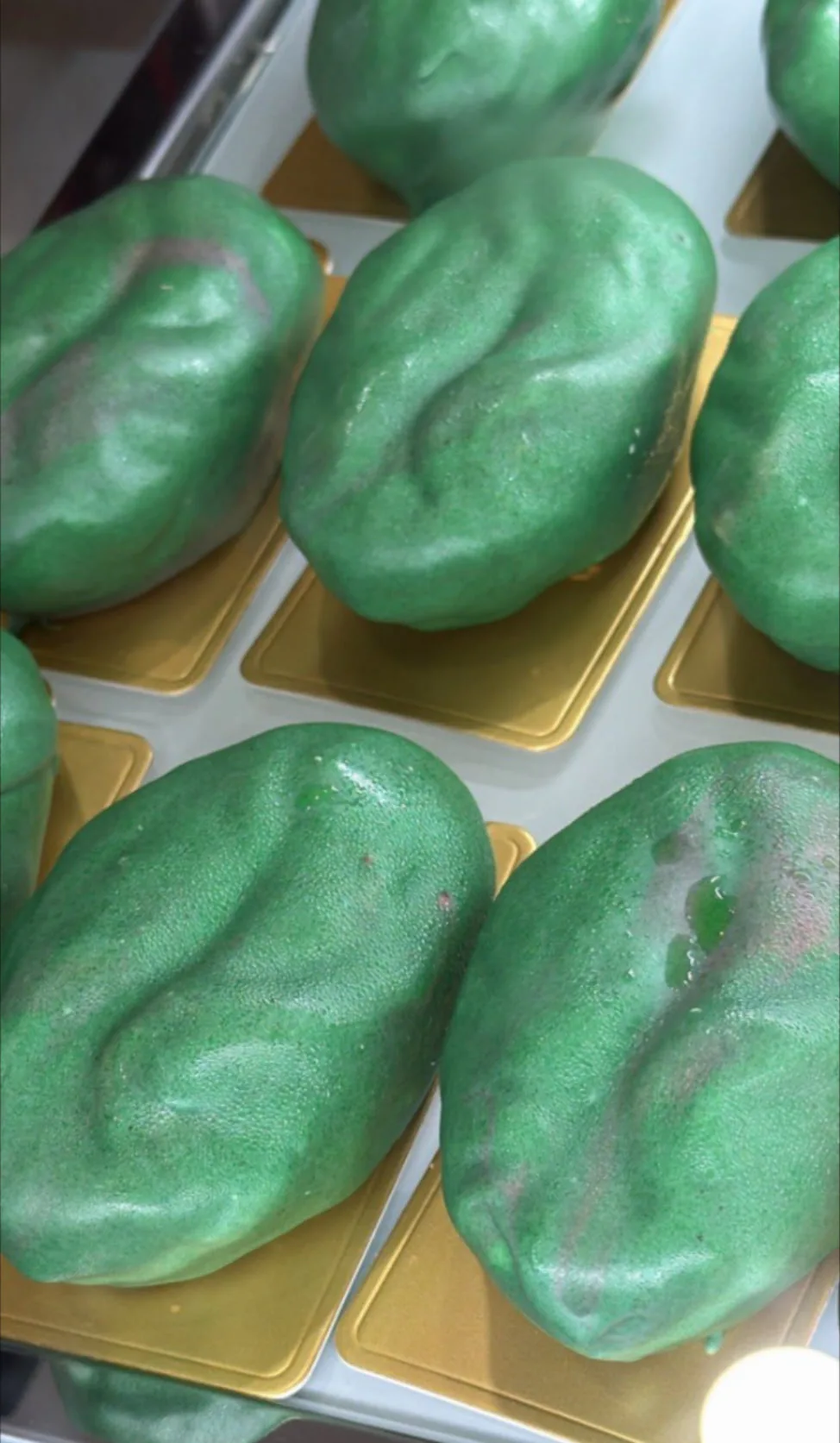 Dubai Pistachio Mousse Cake